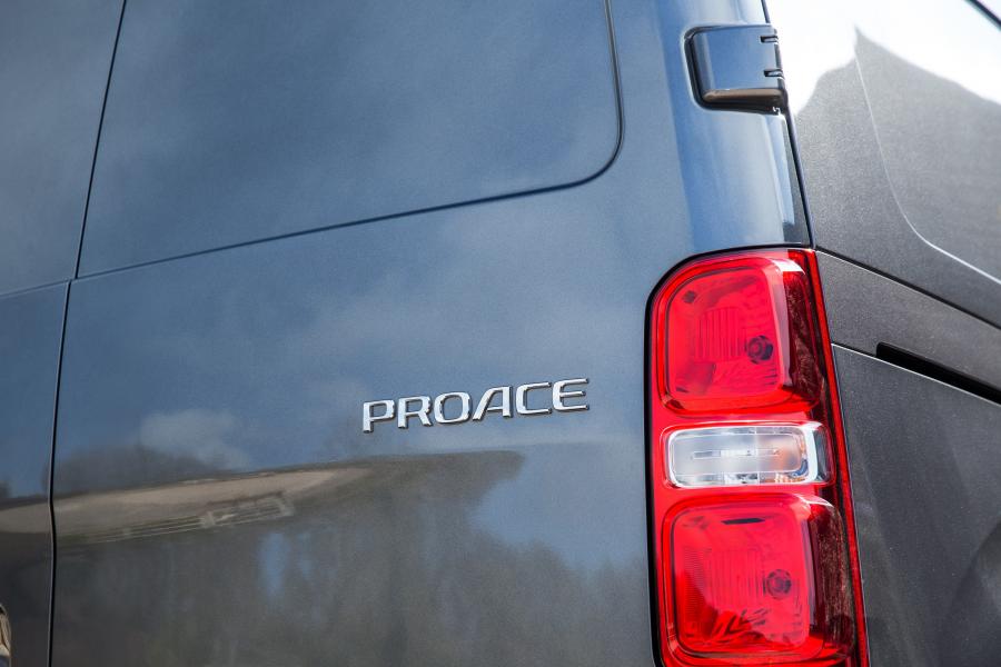 Детали экстерьера Toyota ProAce Van 2017 года  (UK) (фото 18 из 29)